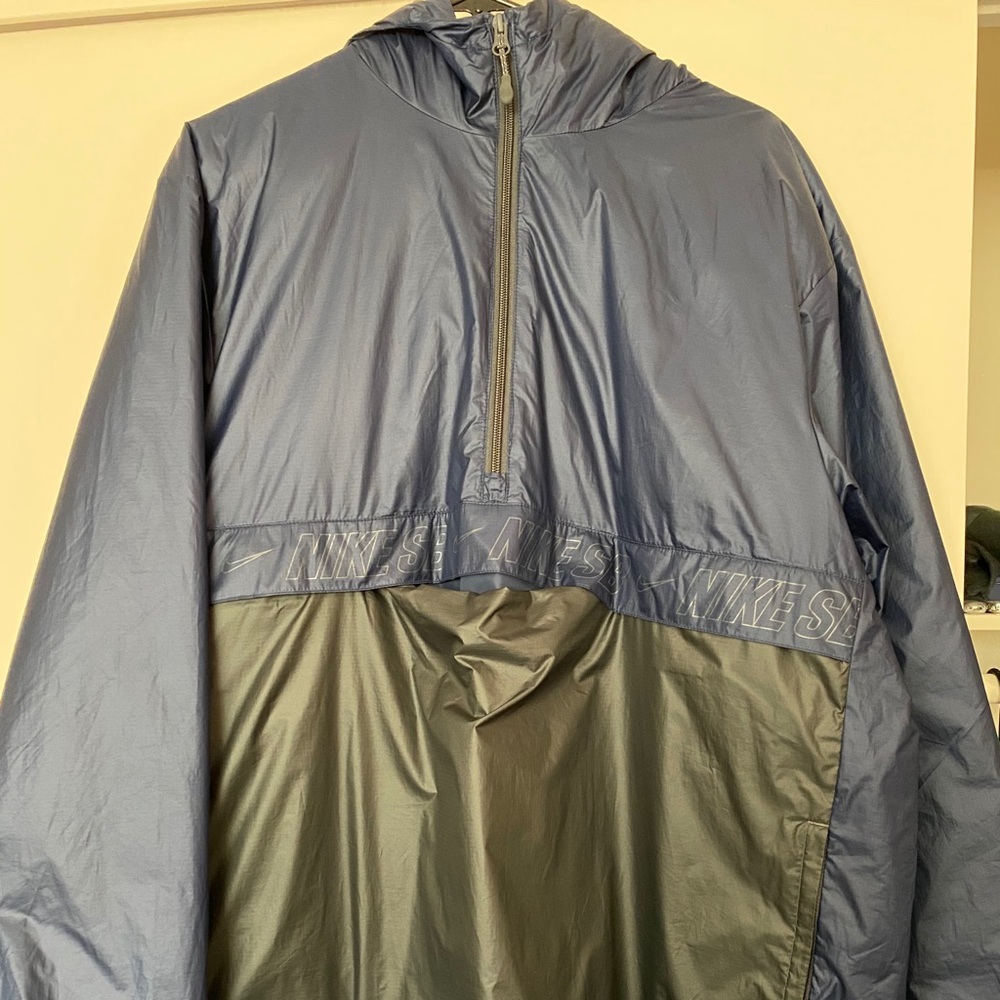Nike SB men’s super lightweight jacket